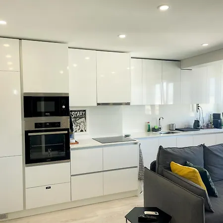 Airport Cozy Appartement *