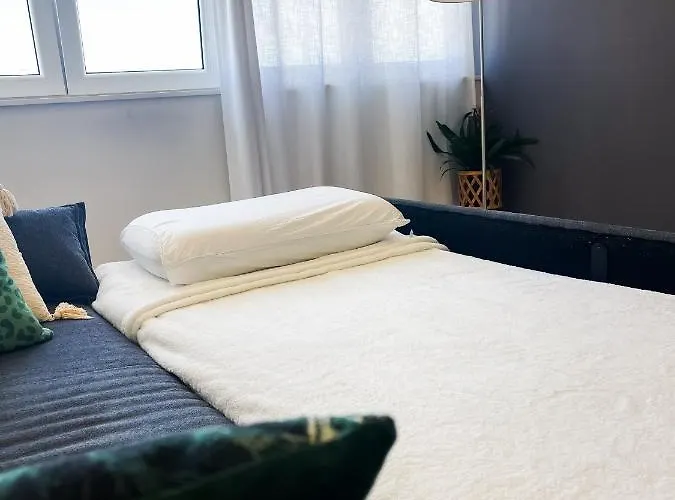 Airport Cozy Appartement *