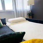 Airport Cozy Apartman *